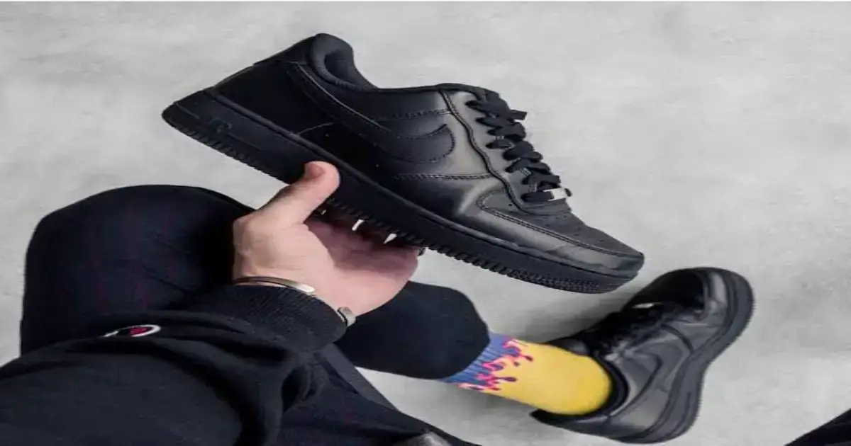 Black Air Force 1:Simple Ways To Detect Original From Fake Ones